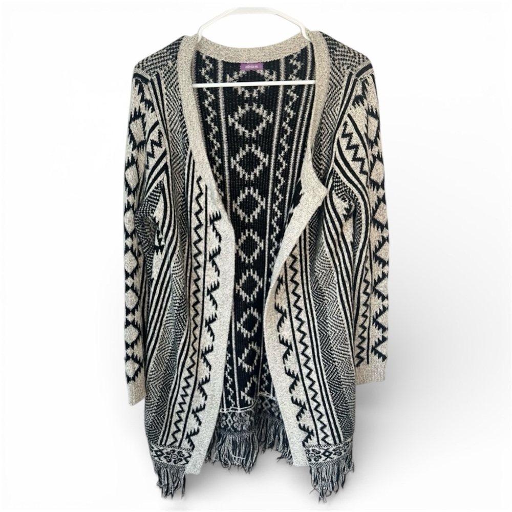 Women’s Cardigan Open Jacket Aztec Fringe Bottom Long Size Small  | Olivia M.
